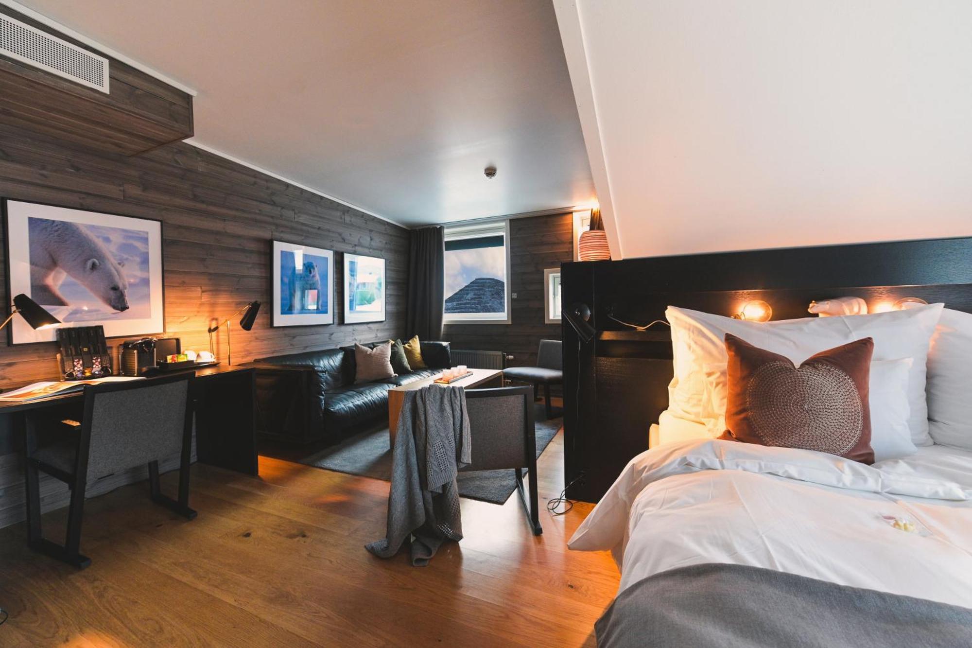 Svalbard Hotell | Polfareren Longyearbyen Exterior foto