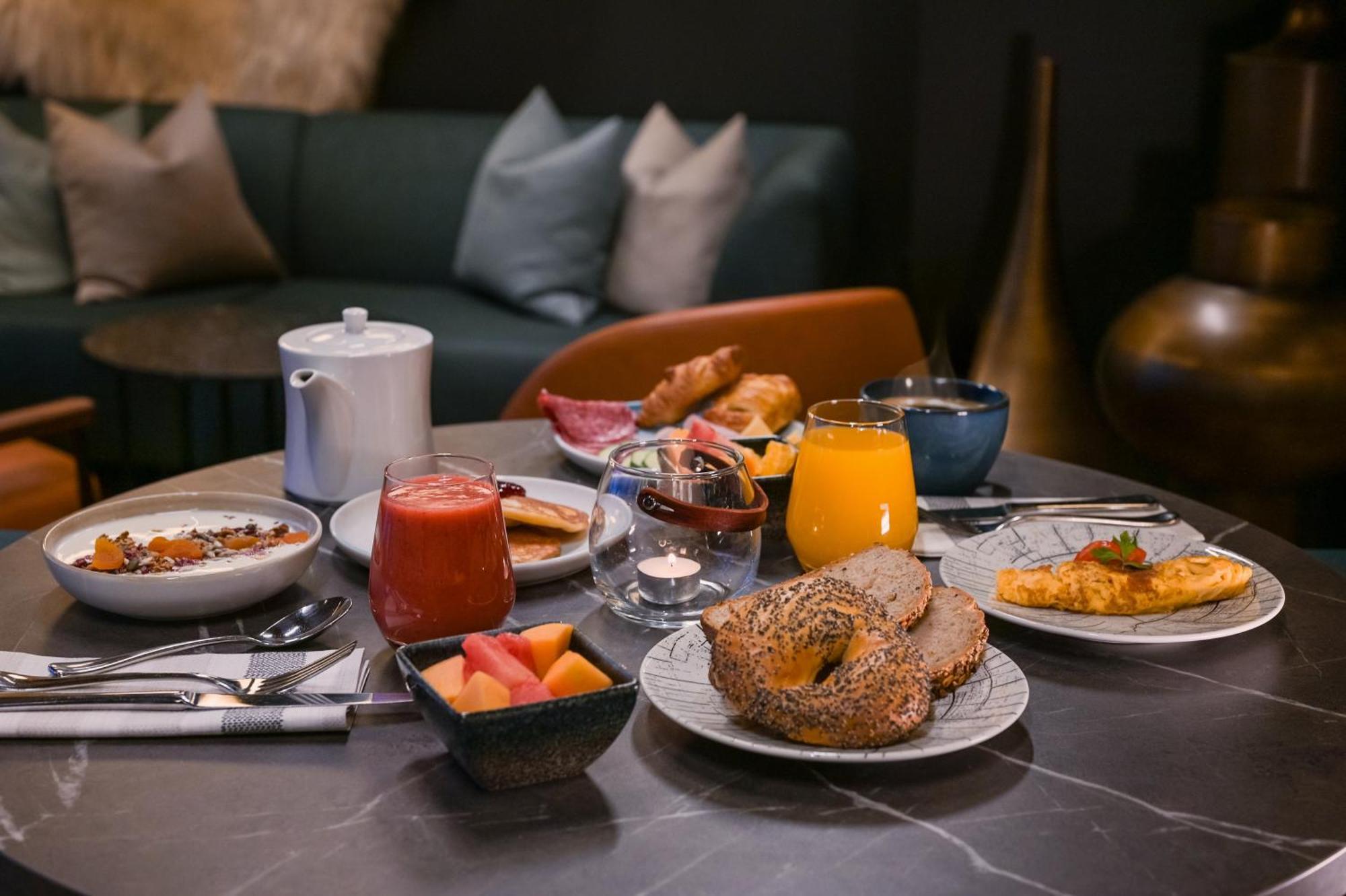 Svalbard Hotell | Polfareren Longyearbyen Exterior foto