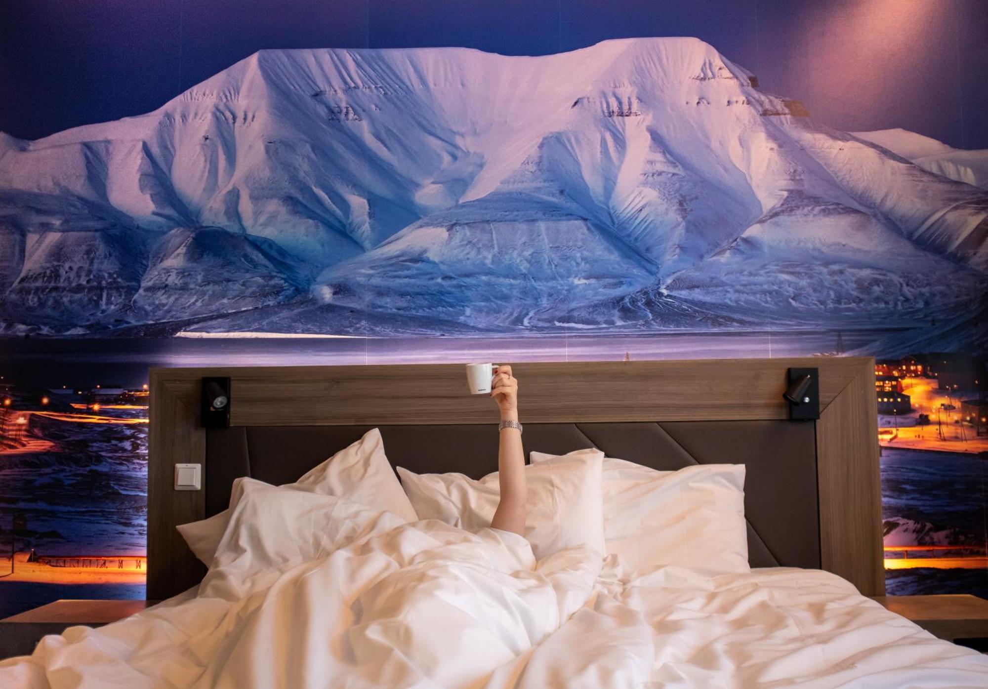Svalbard Hotell | Polfareren Longyearbyen Exterior foto