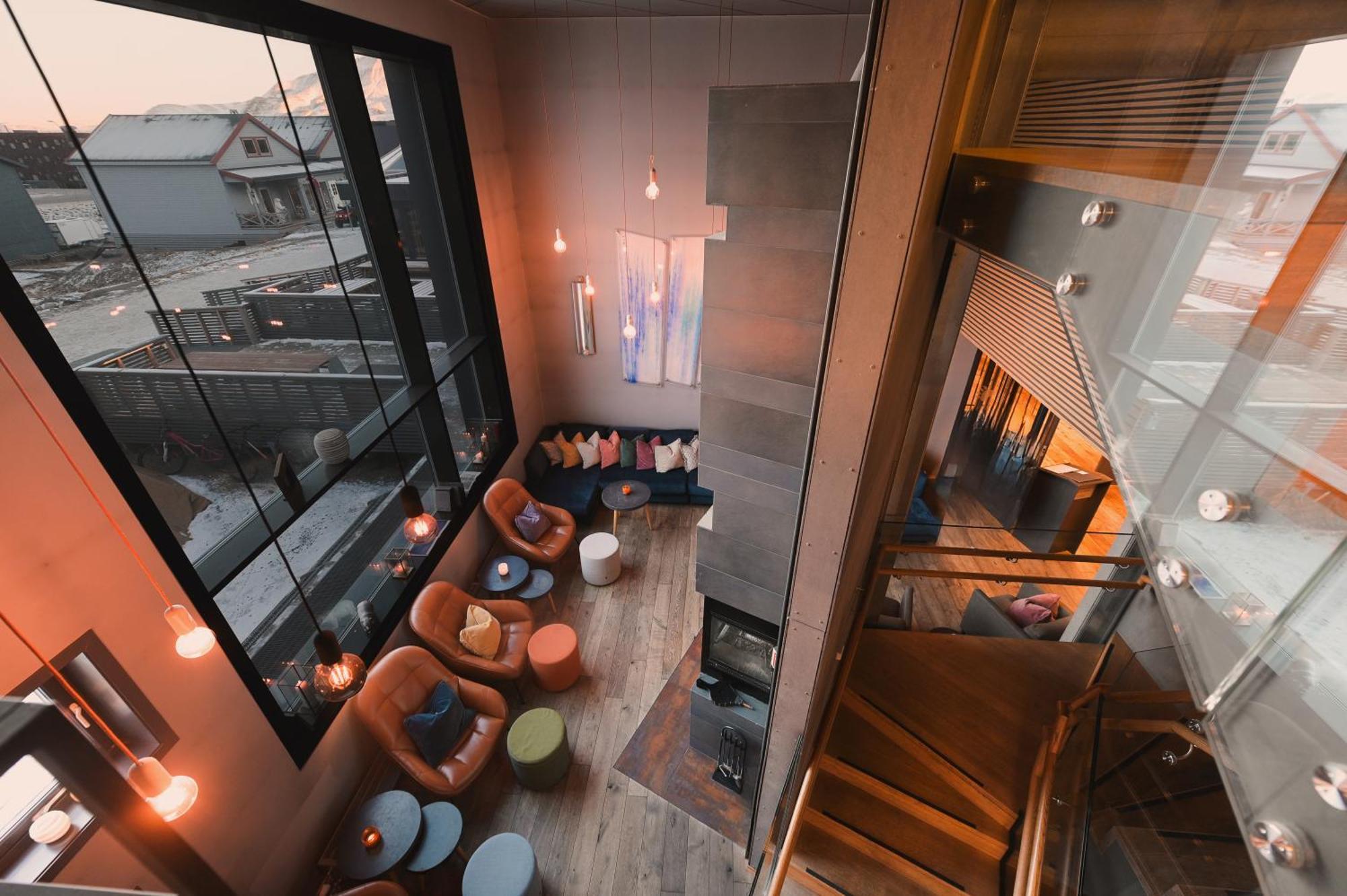 Svalbard Hotell | Polfareren Longyearbyen Exterior foto